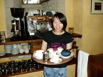 Jingchao’s internship at L’Etoile Guest House in France, originating from China 4