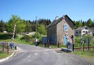 Level crossing in Chasseradès