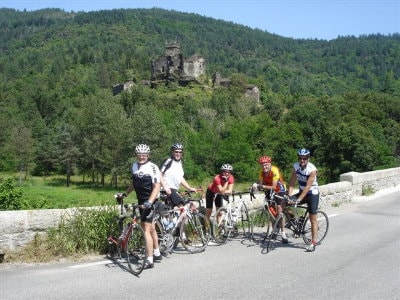 2 Australians cyclists for a week stay at L'Etoile Guesthouse