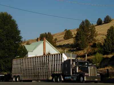 17 Exchange with Riverside School House Bed and Breakfast, Prairie City, Oregon, USA