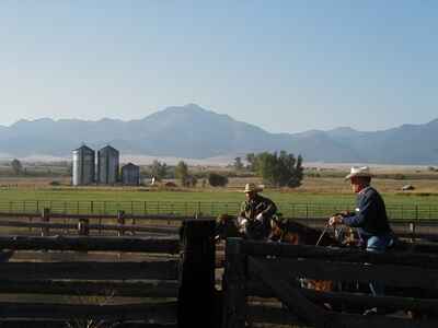 24 Exchange with Riverside School House Bed and Breakfast, Prairie City, Oregon, USA