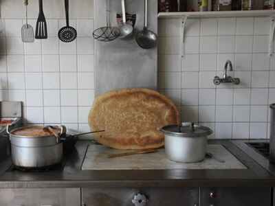 3 At the rhythm of L'Etoile Guest house in the South of France