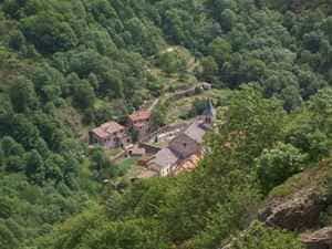 Wandeling van 16,6km in Saint-Laurent-les-Bains in Ardèche 1