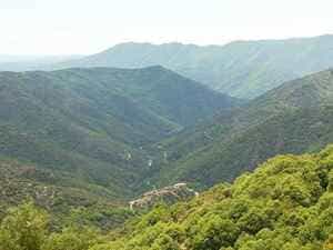 阿尔代什省Prévenchères的7.6公里徒步旅行 3