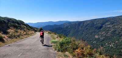 9 Australians cyclists for a week stay at L'Etoile Guesthouse